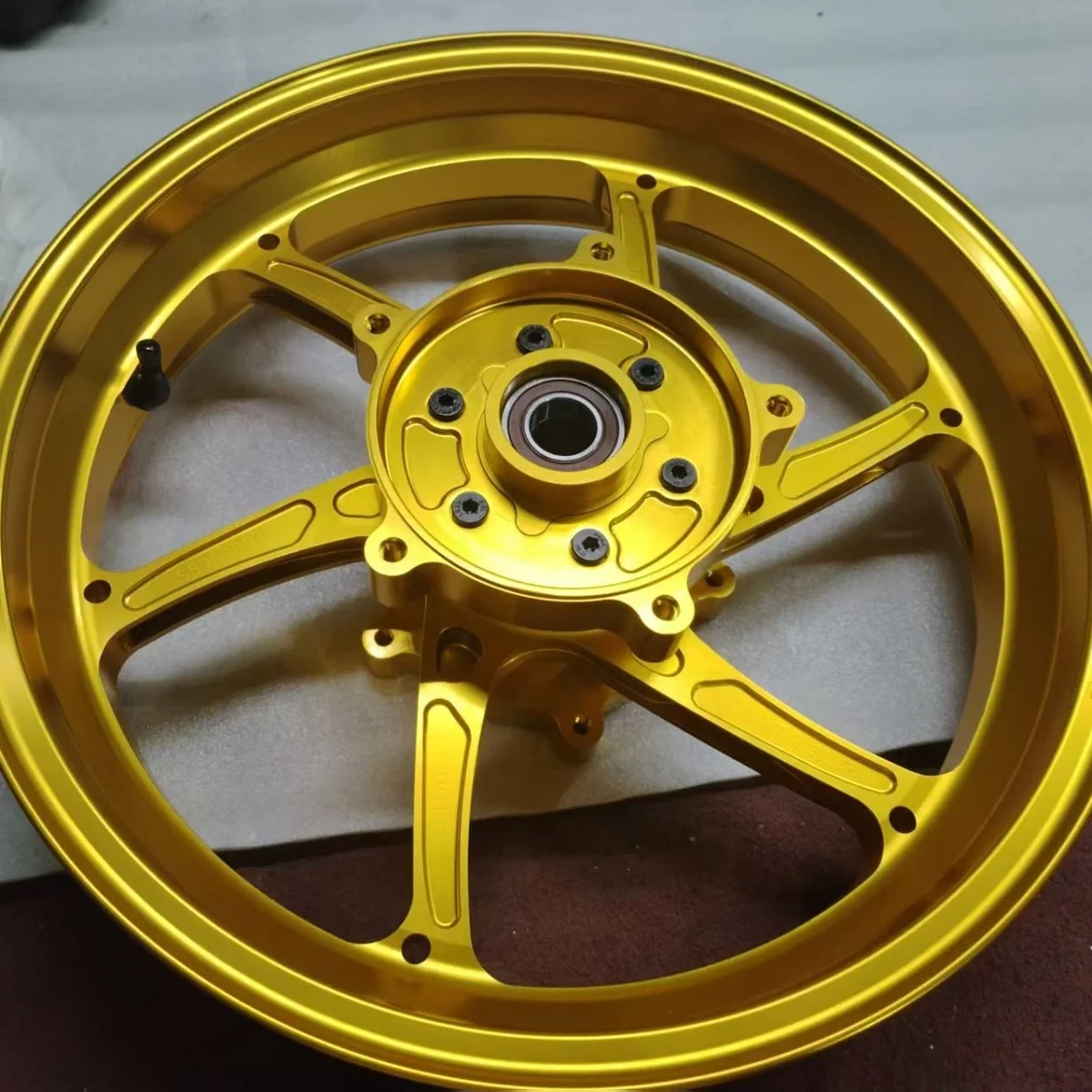 

High Performance CNC 6061-T6 15 Inch Aluminum Forged Motorcycle Maxi Scooter Wheel for Yamaha TMAX 560