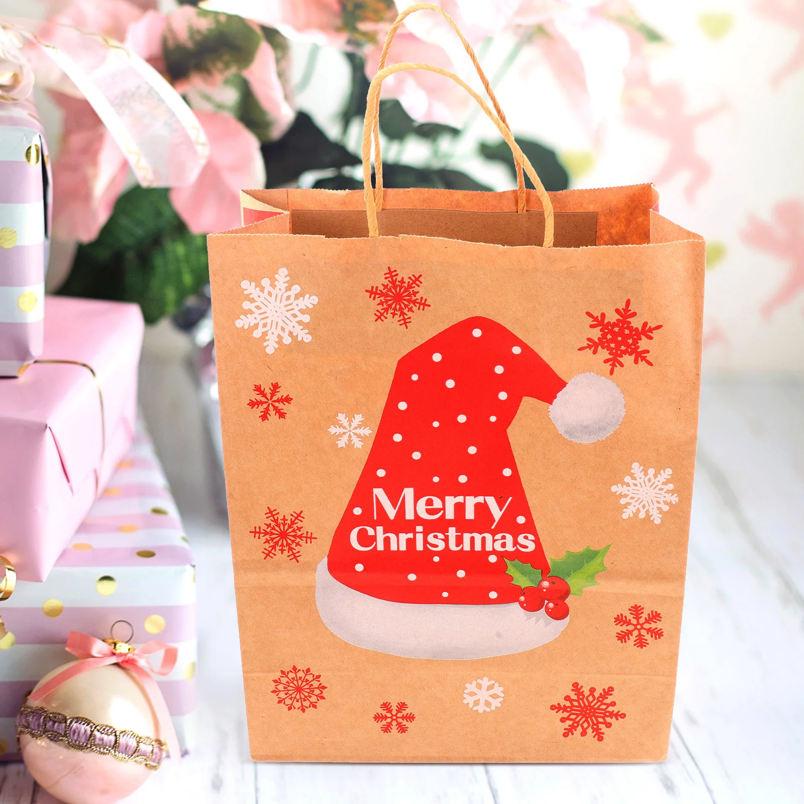 

12Pcs Christmas Gift Bags Paper Handheld Party Candy Container Holiday Packing Pouches Christmas Supplies Handheld Gift Bags