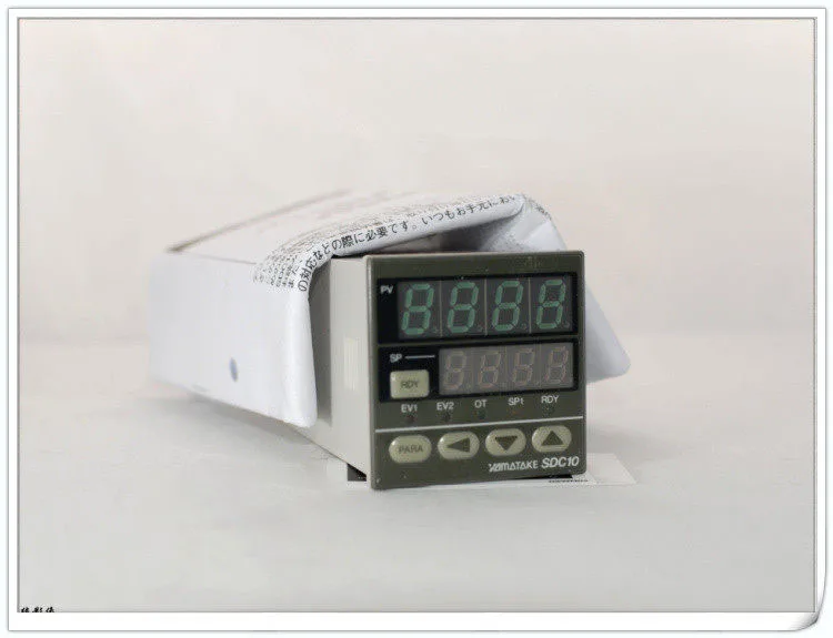 SDC10S0DTA0100 Original SDC10T6DTA0100 Temperature Controller SDC10T0DTA0200