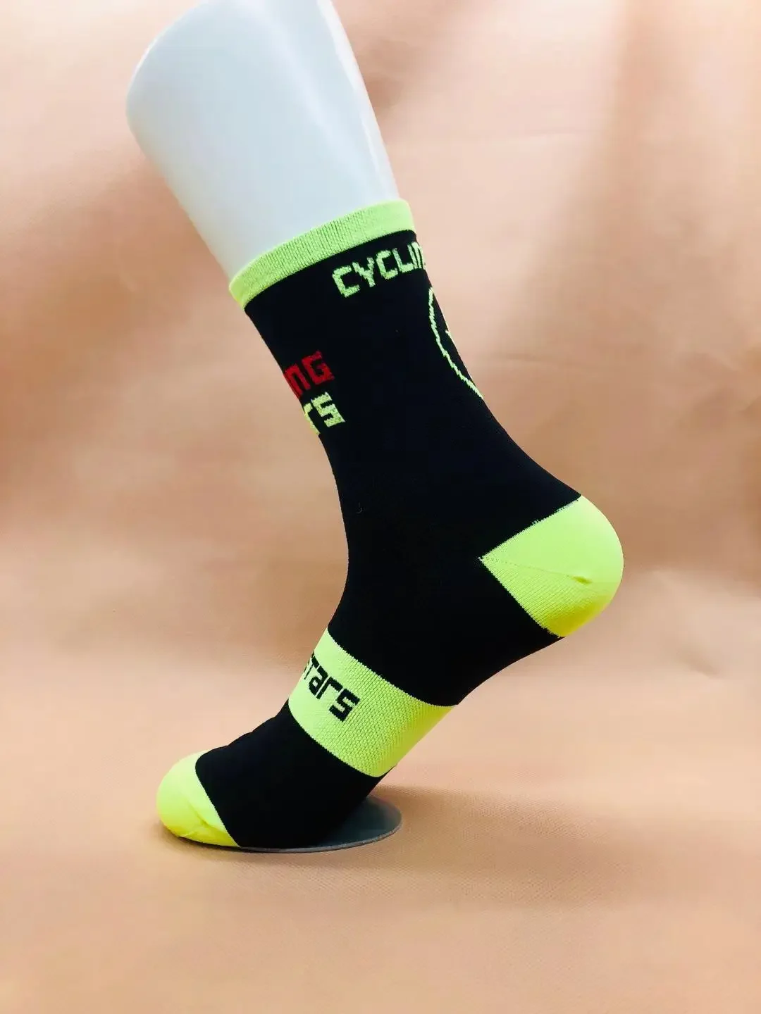 4 Colors Unisex Top Quality Pro Cycling Socks Outdoor Sport Running Socks Mountain Bike Socks