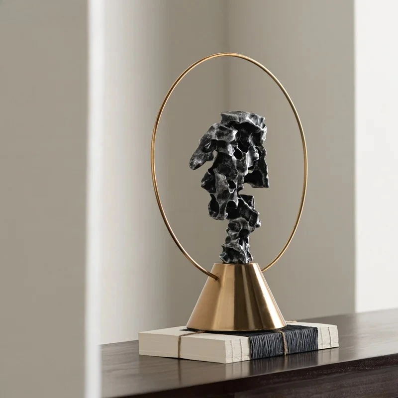 

Creative Taihu Stone Sculpture Golden Base Abstract Crafts Desk Decoration Ornaments Resin Taihu Stone Room Aesthetic Decor