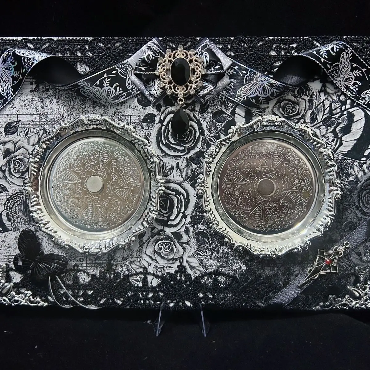 Black Rose Goods Display Dinner Plate Lace Backplate Cosplay Ita Bag Insert Board Badge Organizer Board Decoration