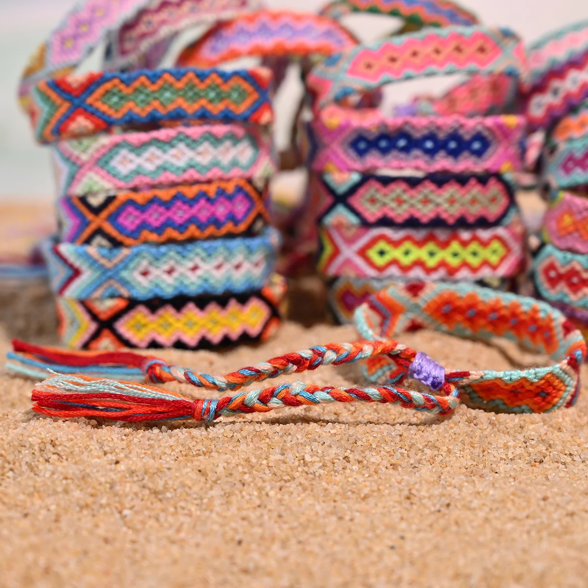 Random Color 10Pcs/Lot Friendship Bracelet for Women Summer Beach Bohemian Handmade Weave Tarnish Free Charm Bracelets for Girl