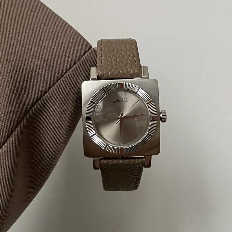 

Brown Retro Women's Watch Simple Fashion Stainless Steel Quartz Watch Exquisite Leather Luxury Women's Watch