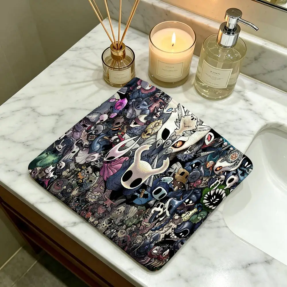 Gamer Hollow Knight Polyester Cotton Hanging Hand Towel, Super Absorbent Hand Wiping Towel for Daily Household Use