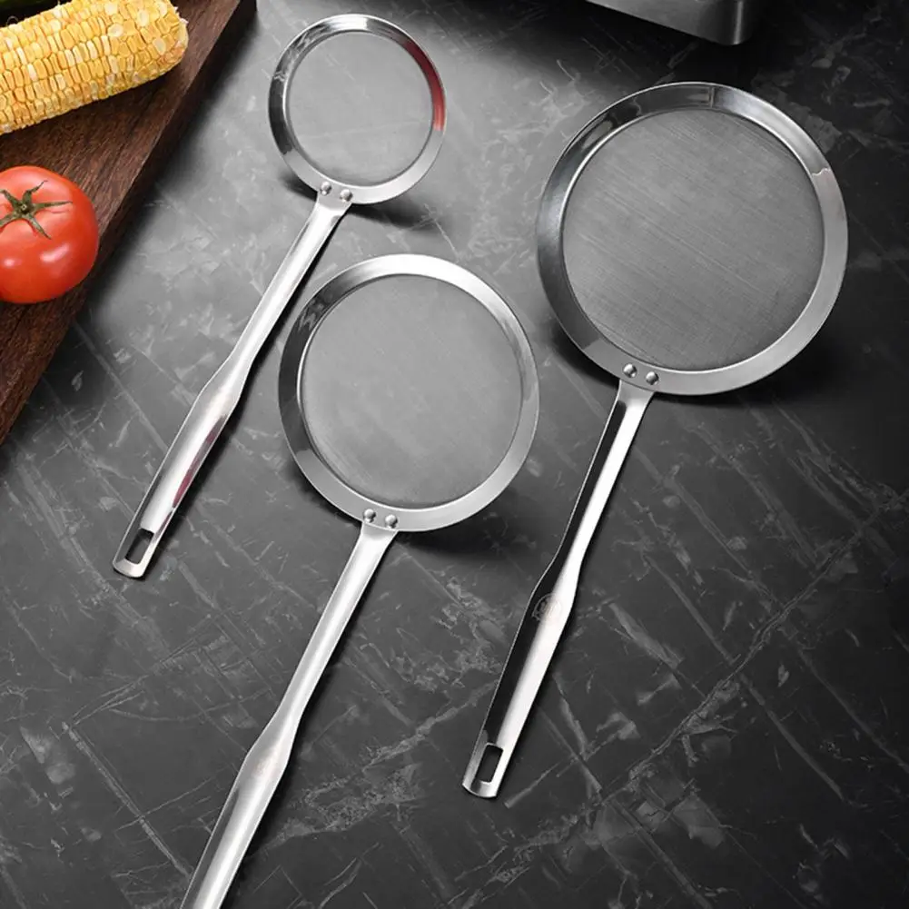 

Stainless Steel Fine Mesh Skimmer with Long Handle Heavy-Duty Strainer Spoon for Frying Tea Juice Rust-Proof Essential Kitchen T