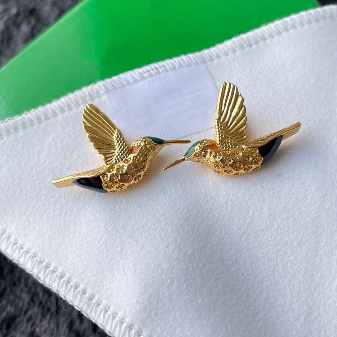 

2025 New Fashion Gold Silver Bird Luxury Earrings Women Europe Designer Brand Jewelry Accessories Trend