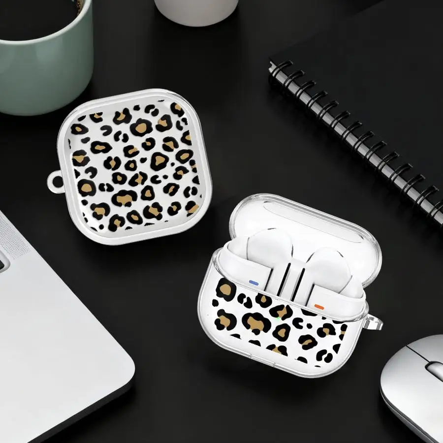 

Case For Samsung Galaxy Buds Live 4 Pro 3Pro 4Pro 2 2Pro 3 FE Clear Earphone Cases Cover With Hook Leopard Fashion Spots