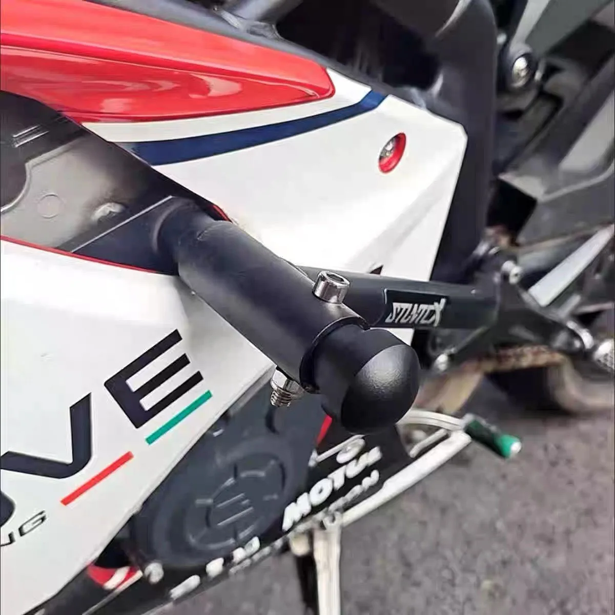 Bumper professional anti drop head anti drop ball spring head Fit For Benelli 302S/BJ600/752S/BJ800/600 KTM DUKE250/390 DUKE790