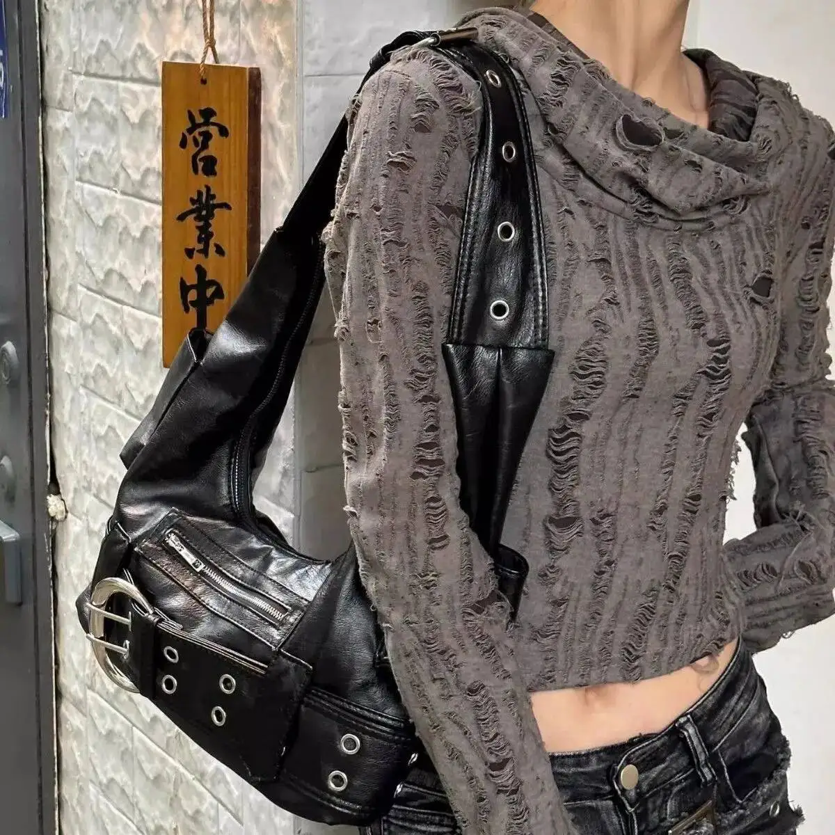 Bloom High Street Black Shoulder Purse Women Sweet Cool Hot Girls Leather Y2k Handbag Female Retro Casual Crossbody Bags