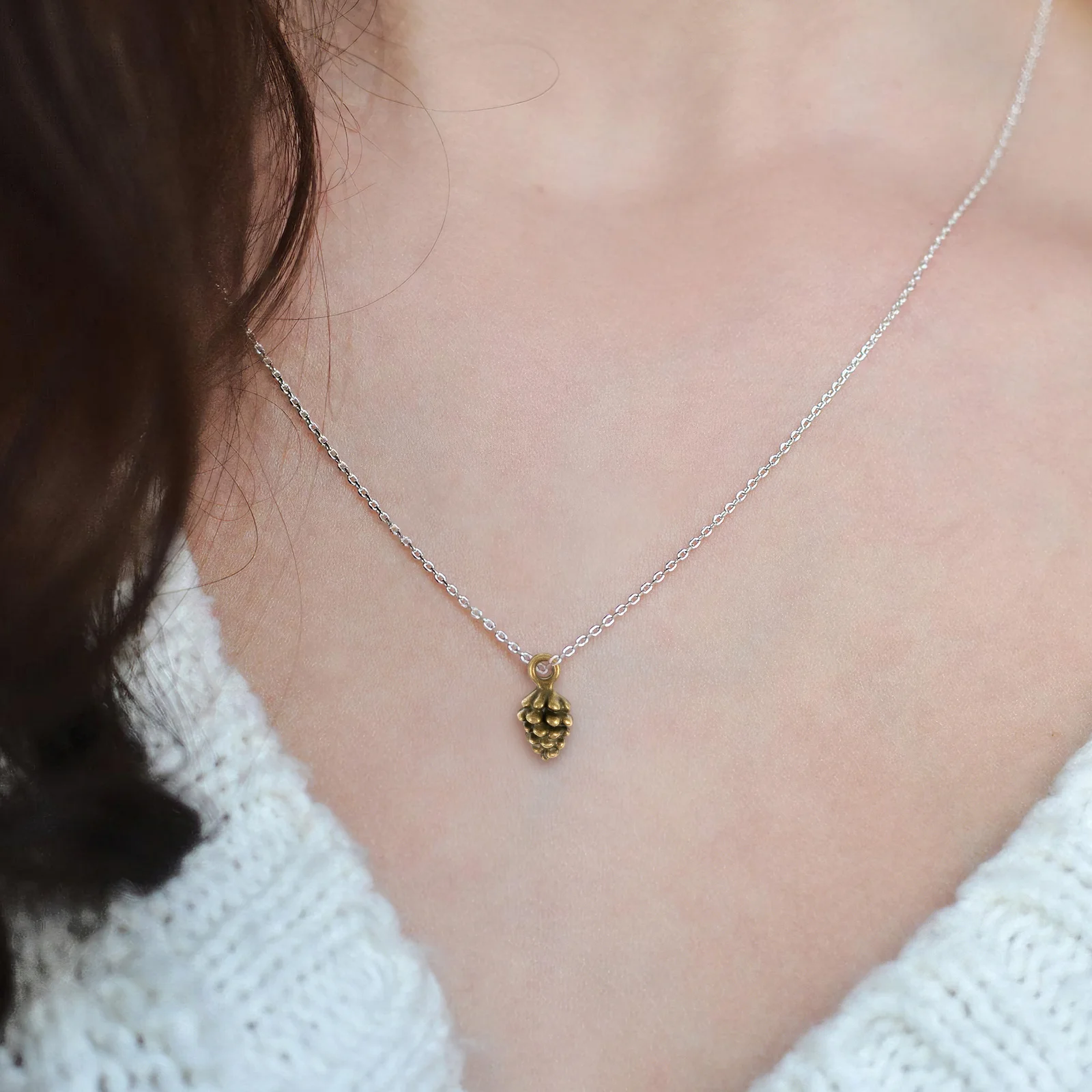 

50Pcs Pine Cone Alloy Christmas Pendants Small Nature Nuts Charms DIY Necklace Bracelet Earrings Holiday Jewelry Accessories