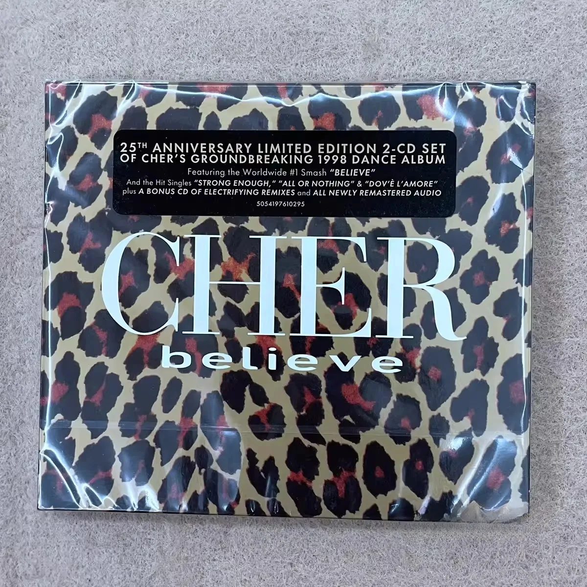 CD Cher Believe 25° Anniversario, Album Pop Classico, Voce Iconica, Brani Dance-Pop Senza Tempo per Appassionati di Musica e Collezionisti