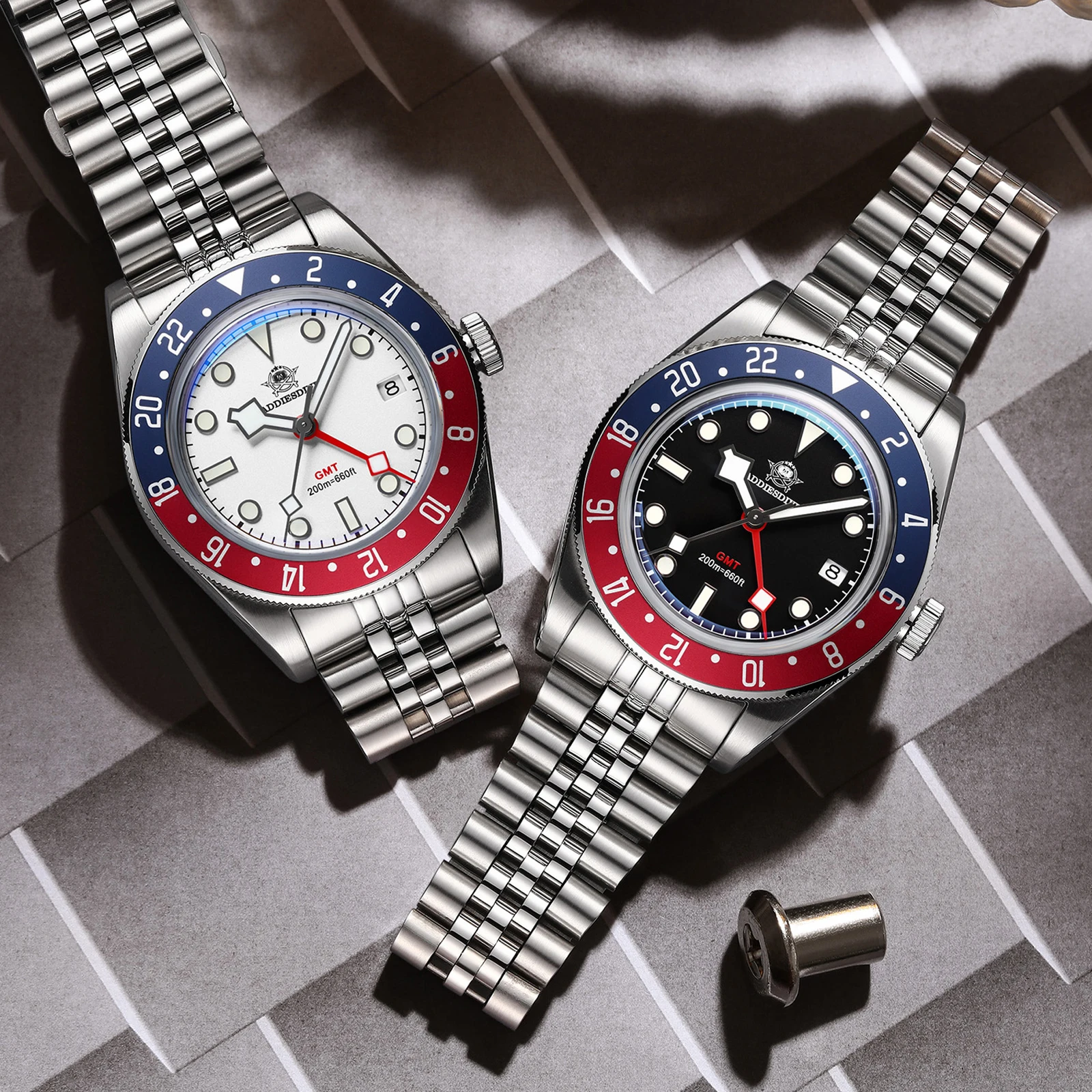 

ADDIESDIVE GMT Watches For Men Luxury Stainless Steel Casual Quartz Watch 200MM Waterproof Wristwatches AD2044 Relogio Masculino