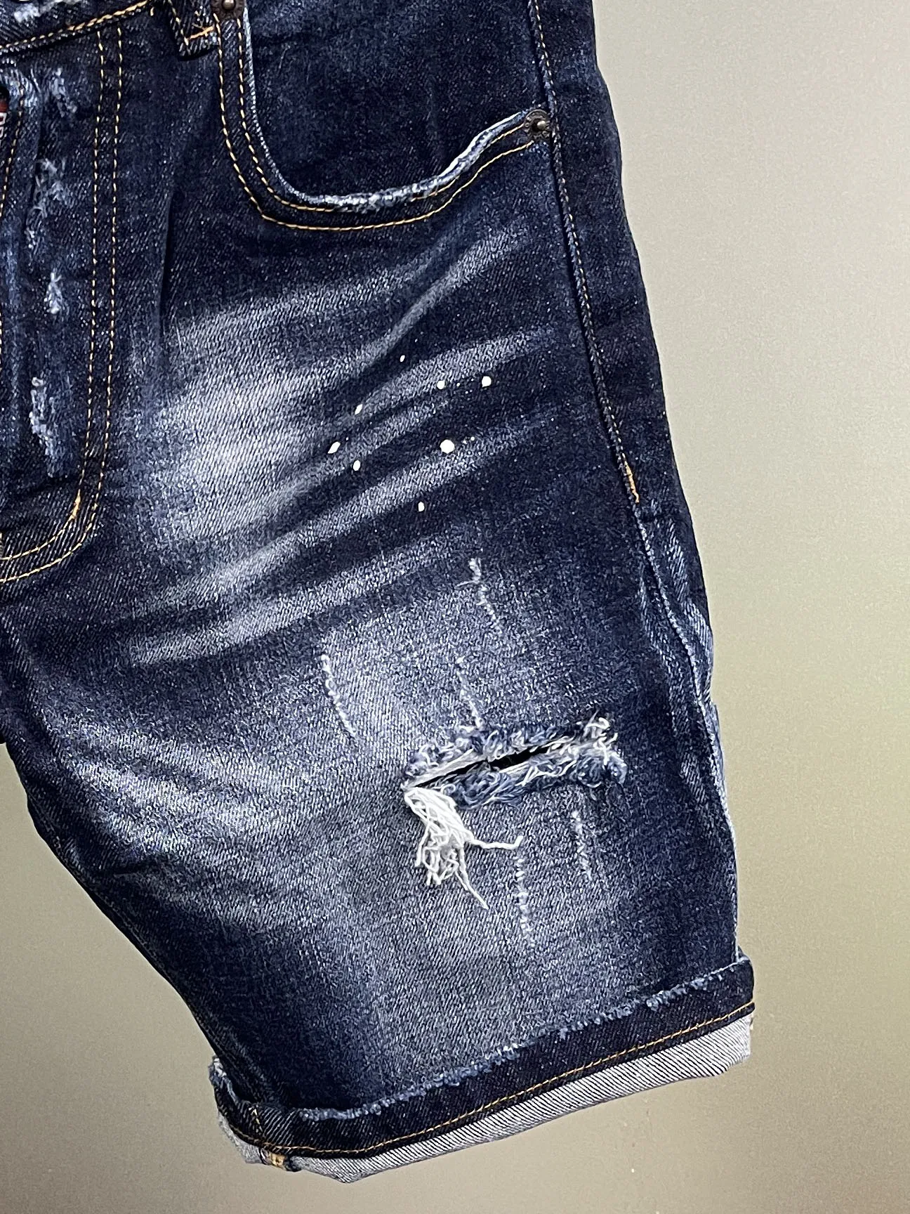2024 Spring/Summer New D2 Jeans Trendy Men's Washed Color Printed Letter Slimming Micro Elastic Denim Shorts for Men