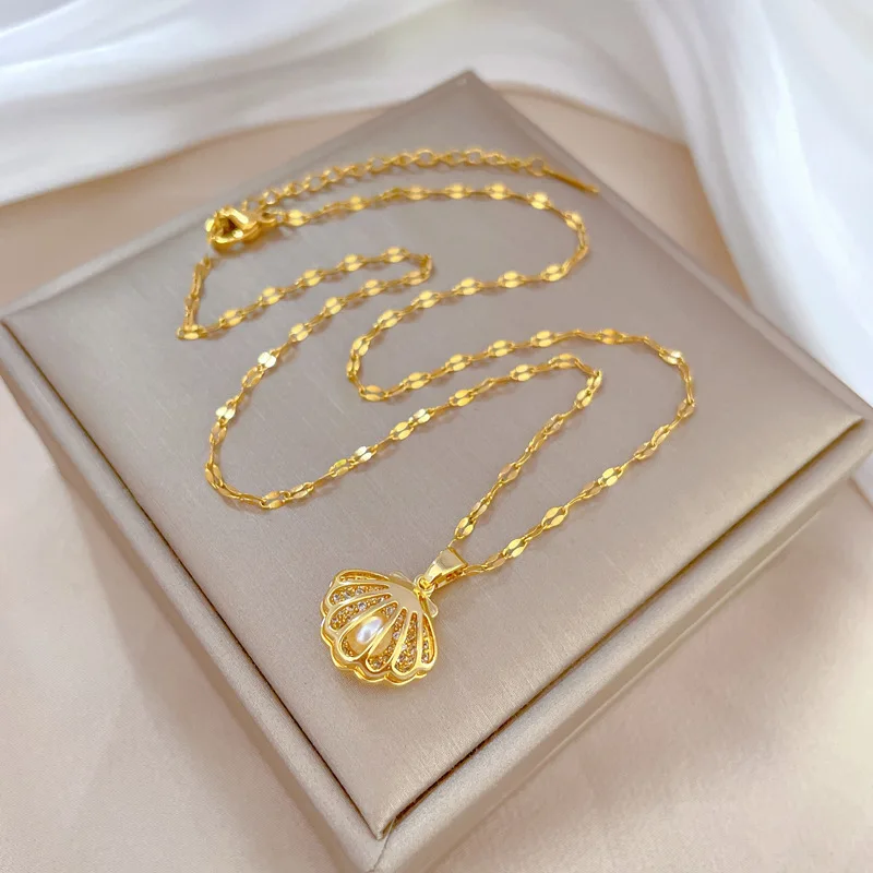 Unique Titanium Steel Inlaid Shell Pearl Necklace with Zirconia Pendant