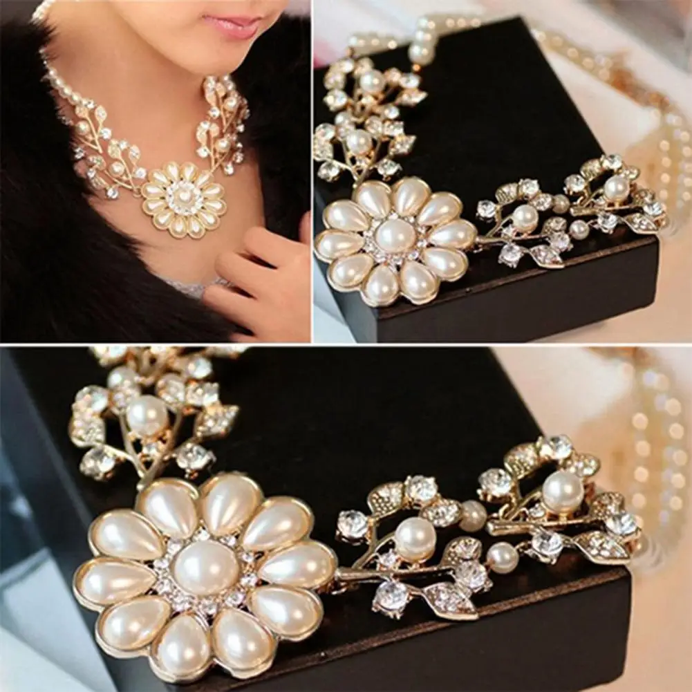 Fashion Pearl Necklace Women Double-Layer Flower Pendant Faux Pearl Elegant Chain Necklace Gift