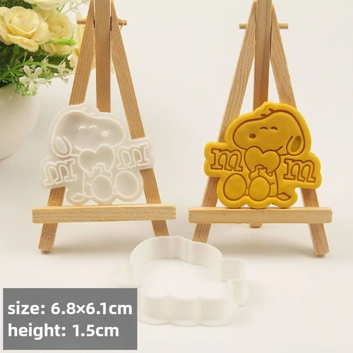 Imagen 2 del producto Cortador de galletas Snoopy, molde de plástico 3D de dibujos animados para galletas, bonito molde para galletas DIY para niños, sello prensable, herramienta de cocina para hornear, utensilios de repostería para hornear