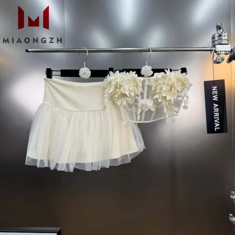 

High Quality Fashion Appliques 2 Pieces Set Women's Sleeveless 3D Flower Strapless See Through Vest + High Waist Mesh Skirt Suit