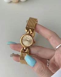 Fashion Simplicity Temperament Chain Watch For women's girl Chain watch strap watch Women's accessories wholesale