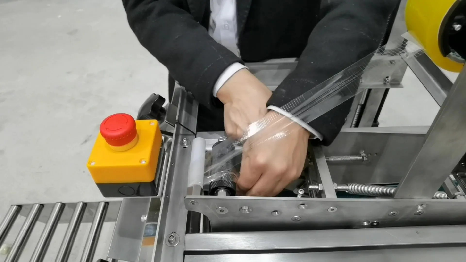 حالة وصول جديدة السدادة آلة ختم الكرتون آلة ختم التدفق المداري #6