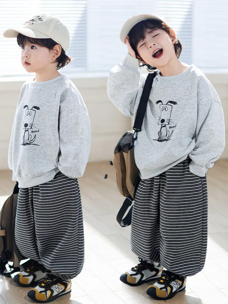 

Новый комплект одежды для мальчиков-подростков: толстовка с рисунком собаки и брюки, спортивный костюм из двух предметов, весенний детский спортивный костюм для детей 2-11 лет