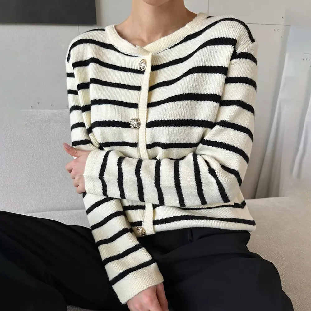 Women Cardigan Sweaters Coats Vintage Striped Jackets Round Neck Short Coat Jumpers Y2k Streetwear Elegant Knit Autumn Winter