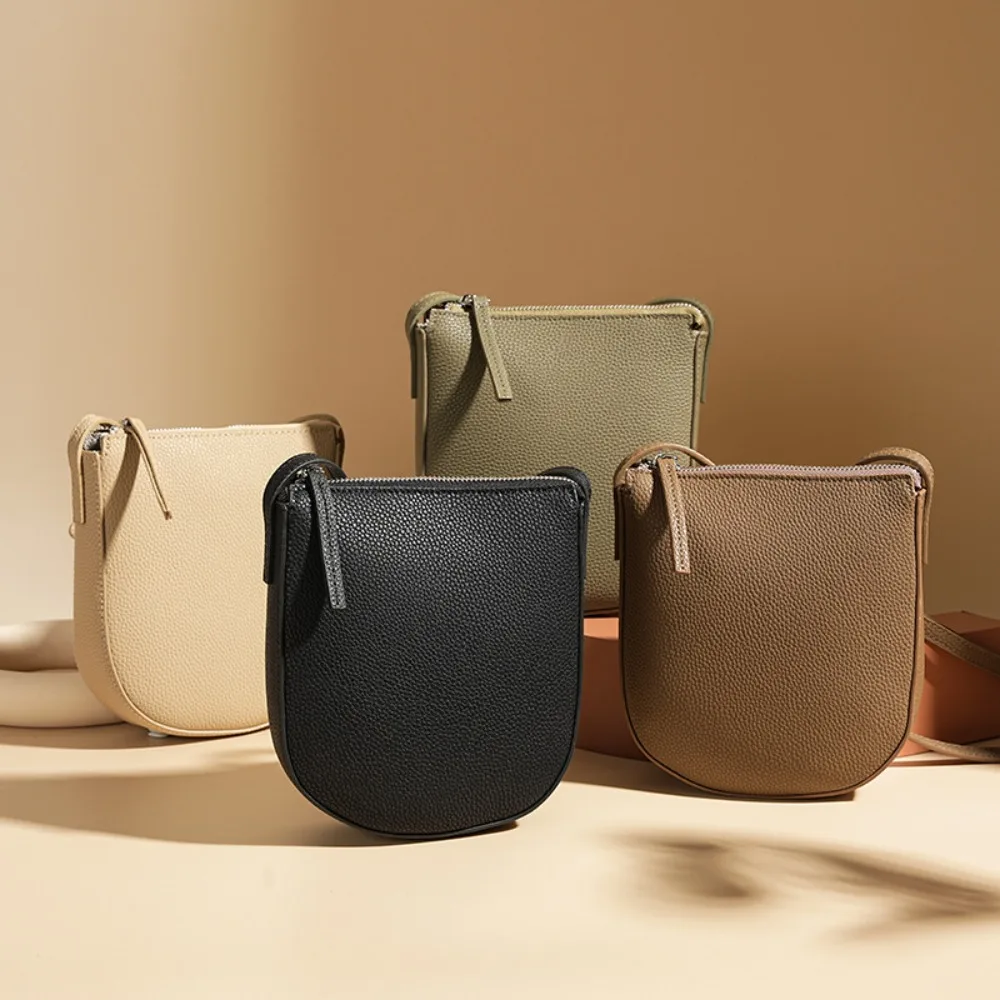 

Versatile Niche New Women's Bag Premium Sense Mobile Phone Shoulder Messenger Unique Fine Texture Fashion Classic Women
