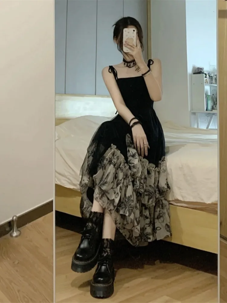 

Mesh patchwork black camisole dress for women's spring/summer vacation style with a slim waist and A-line strapless skirt