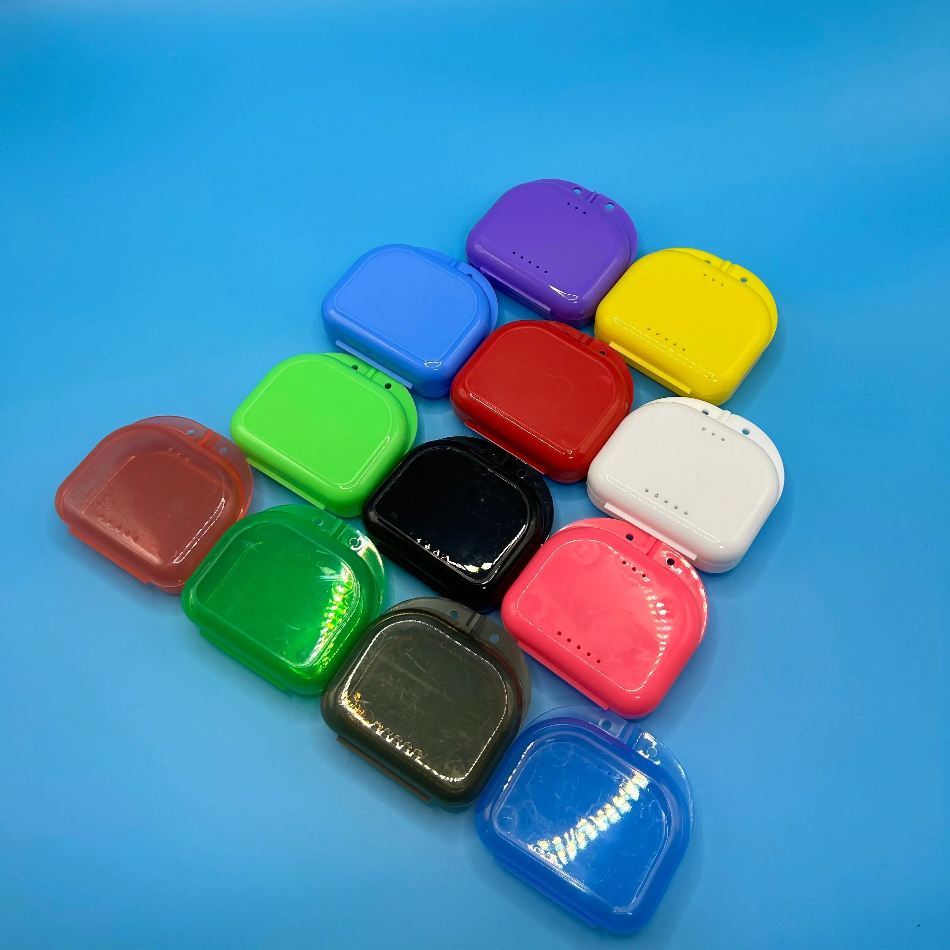 50pcs-dental-retainer-box-orthodontic-mouth-guard-container-plastic-oral-hygiene-denture-teeth-brace-organizer-portable-travel