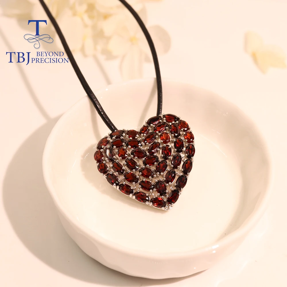 

Big heart Garnet silver pendant leather chord necklace natural mozambique garnet gemstones fine jewelry 925 sterling silver