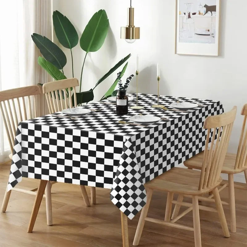 Tischdecke mit karierter Flagge, schwarz-weiß karierte Tischdecke, Gingham-Kunststoff-Einweg-Tischdecke für Geburtstags-Picknick-Party