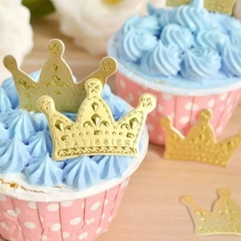 Decoración para tarta cumpleaños corona de princesa dorada y sombrero - imagen 4