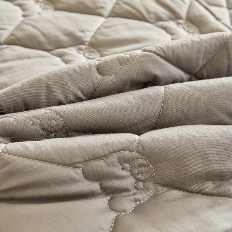 قطعة واحدة من واقي مرتبة القطن (غطاء الوسادة غير متضمن) ملاءة مبطنة متوفرة بأحجام متعددة: 90/120/135/150/180/200