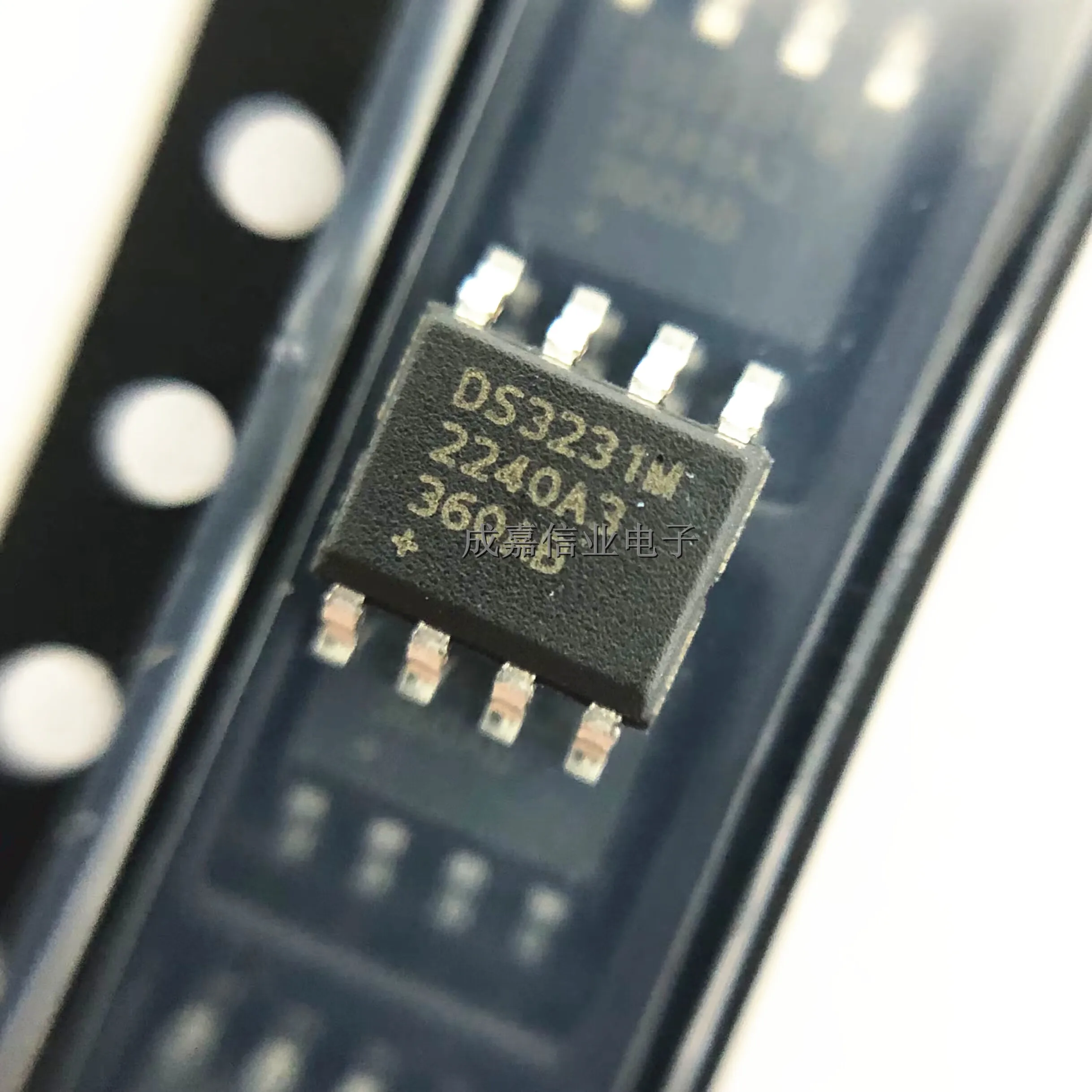 10pcs/Lot DS3231MZ SOP-8 DS3231M Real Time Clock EXTREMELY ACCURATE RTC/TCMO/MEMS 8L Operating Temperature:- 45 C - + 85 C