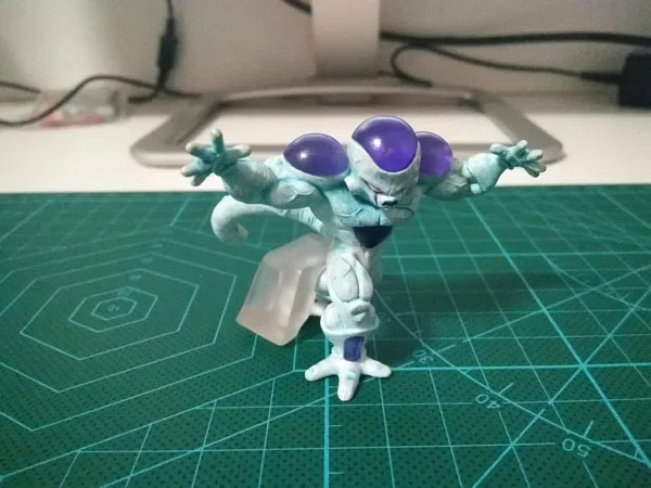 Genuine Action Figure HG Gacha15 Bomb Super Frieza Model Toy