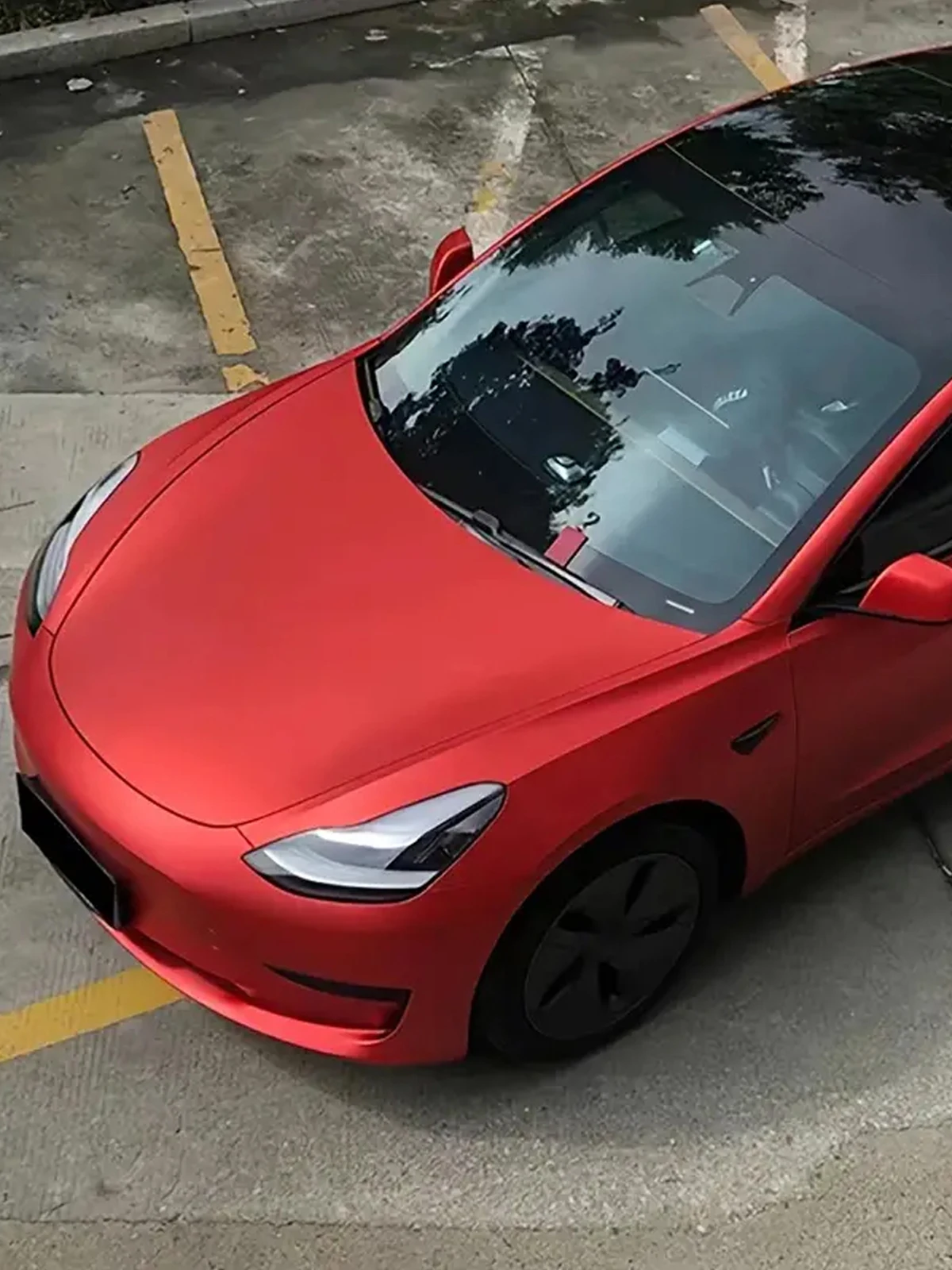 Premium Rote Satin-Chrom-Matt-Metallic-Vinylfolie für Autofolierung mit Luftkanälen, selbstklebender Aufkleber – Detail 3