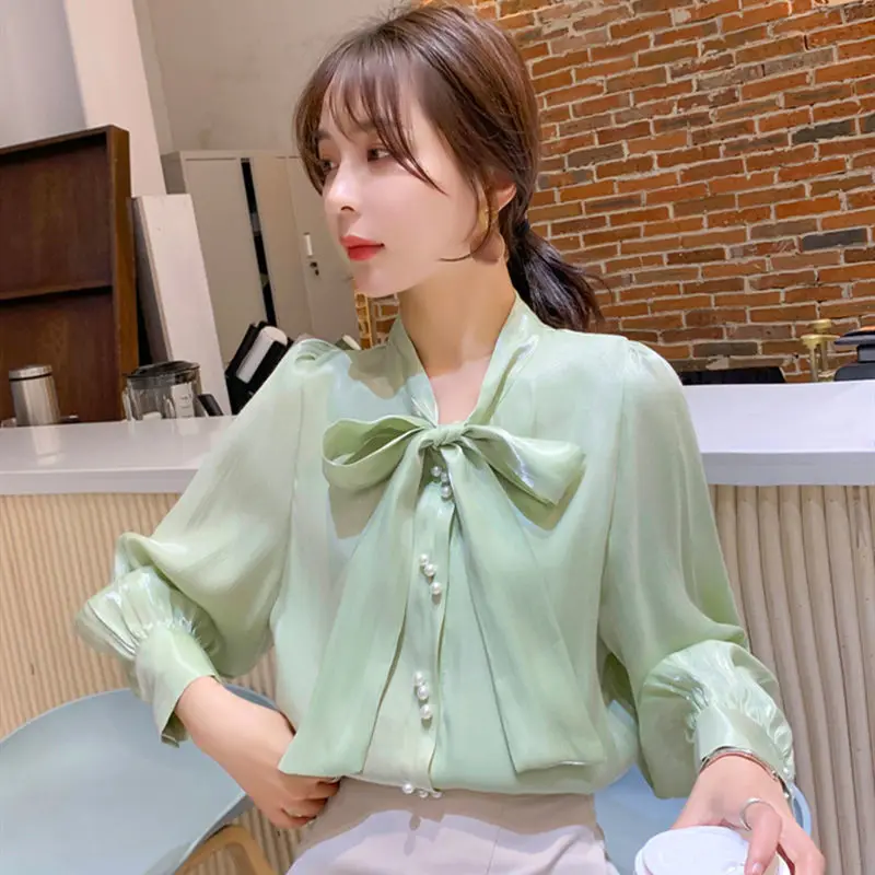 Elegant Fashion Satin Beading Bow Shirt Women\'s Clothing 2022 Spring New Office Lady Loose V-Neck Lantern Sleeve Commuter Blouse