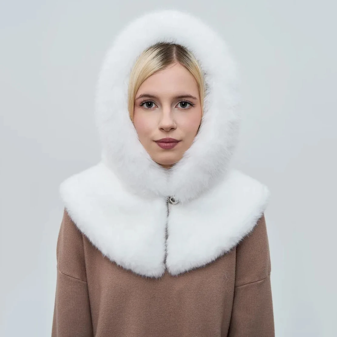 RU Faux Fur Hooded Scarf Warm Plush Neck Wrap With Button Closure Soft Windproof Integrated Head And Neck Accessory