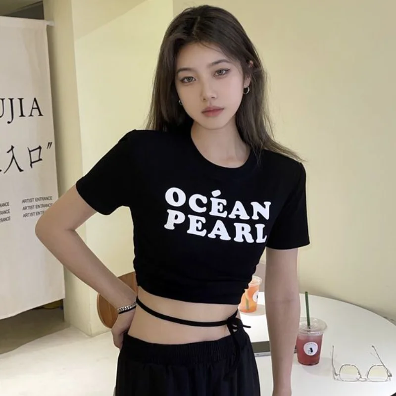 

Футболка женская на шнуровке с буквенным дизайном, укороченные топы в корейском стиле, милые, популярные для девочек, летние, с круглым вырезом, базовые, облегающие, универсальные, нежные