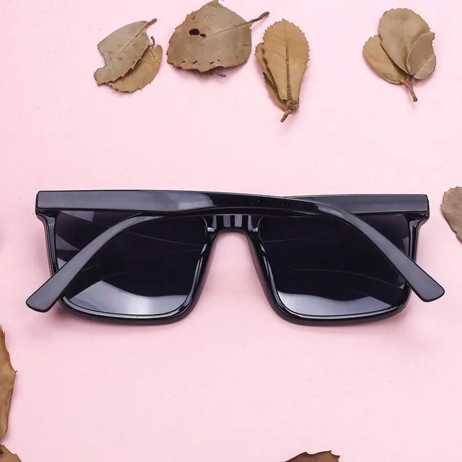 

2026 New Fashion Square Sunglasses For Men And Women Gray Lens Black Frame