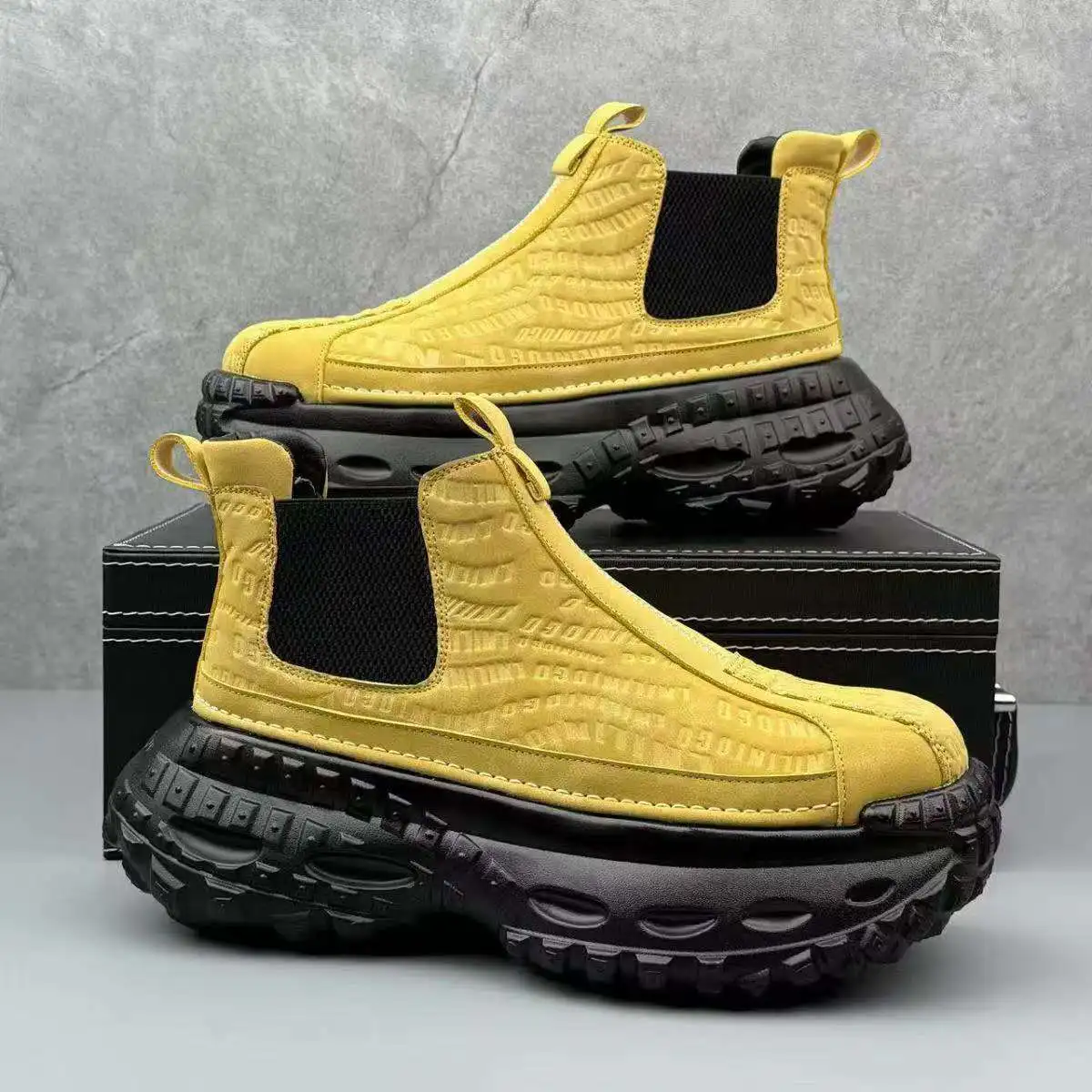 

2026 Winter and autumn thick-soled short boots fashionable slip-resistant durable and comfortable men's casual shoes