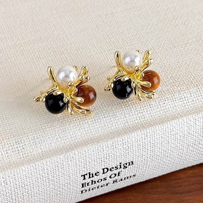 Coffee Brown Stud Earrings Vintage Luxury Fashion Versatile for Women Fall Winter Daily Party Office Use Premium Hypoallergenic