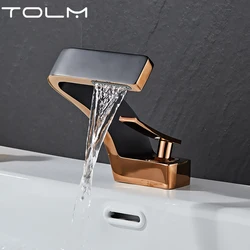 TOLM-grifo de latón negro y dorado para lavabo de baño, mezclador de agua fría y caliente, grúa montada en cubierta, orificio de un solo Mango para baño y cocina