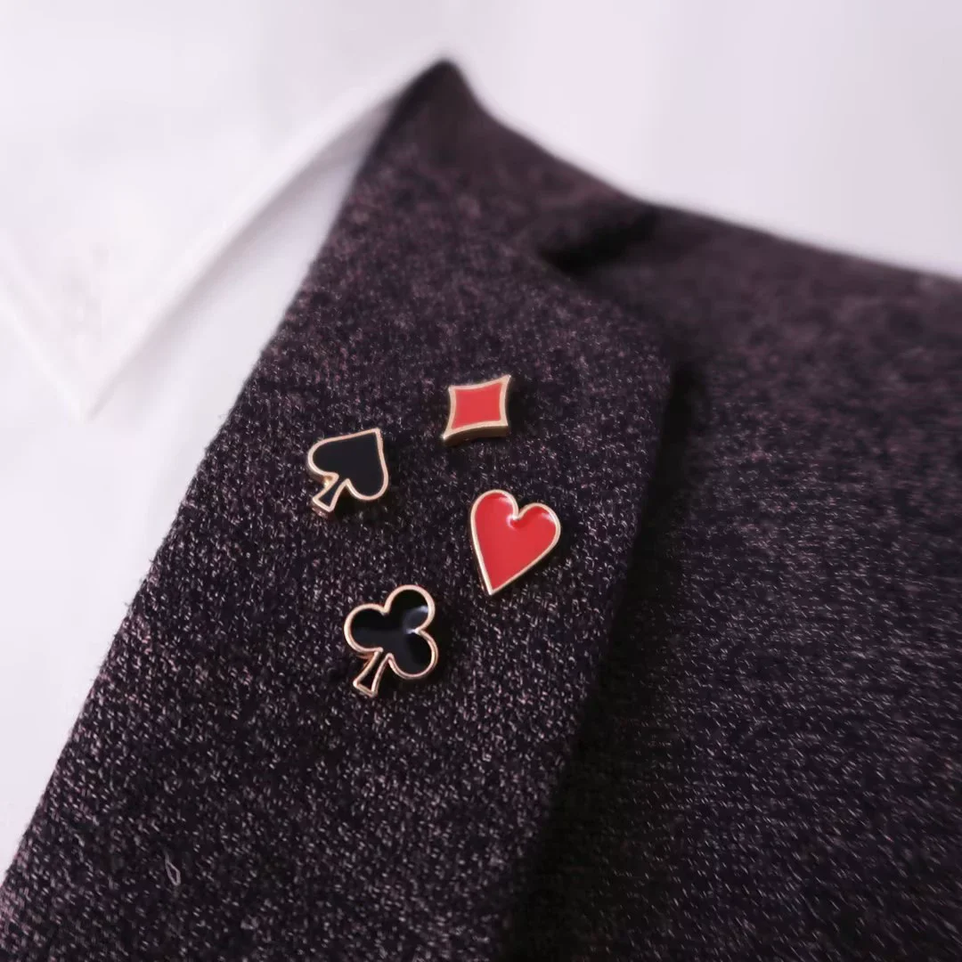 Креативная-модная-брошь-для-игральных-карт-игольная-пряжка-булавка-с-цветком-сливы-сердце-черная-и-красная-эмаль-цинковый-сплав-цвет-капли-масло-4-шт-компл