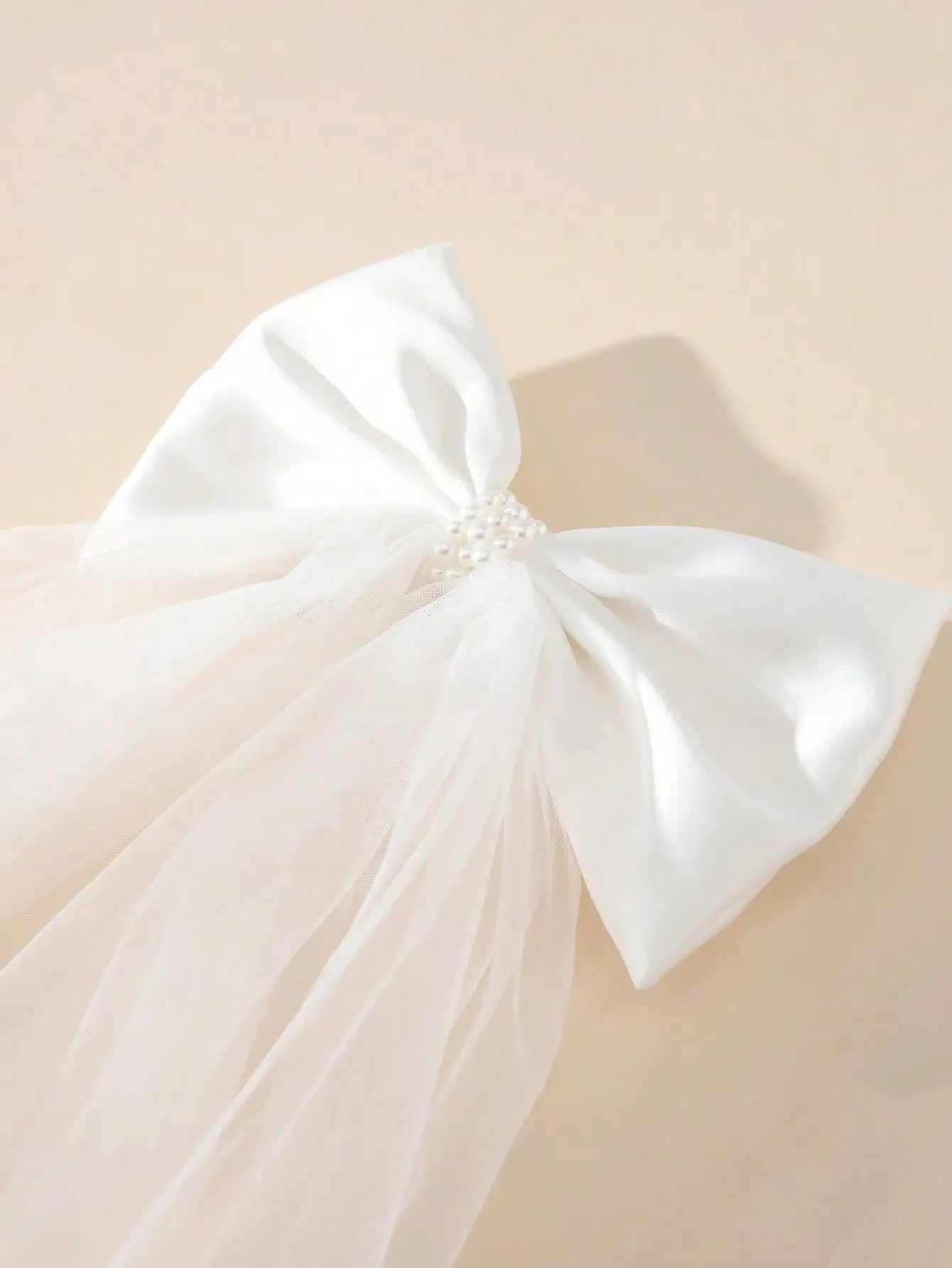 1PC Lady Fashion Bowknot Flower Pearl Decorated Simple Bridal Headpiece Hairpin
