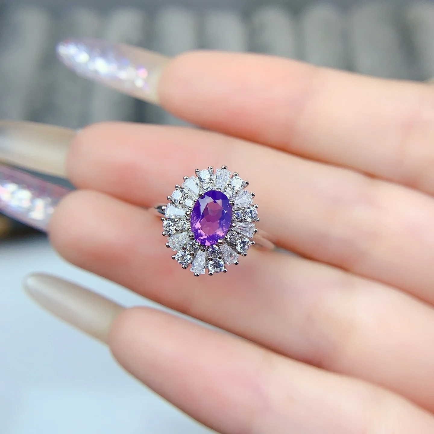 

Новое кольцо из серебра 925 пробы с лавандовым аметистом, овальной формы, 5х7 мм, универсальное, модное, легкое, роскошное и изысканное для женщин.