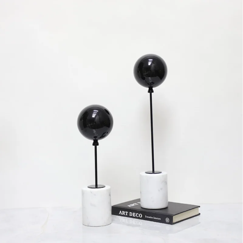 Minimalist Balloon Art Sculpture, Natural Marble Base, Tabletop Ornaments, Metal Balloon Sculpture, Room Aesthetic Decoration