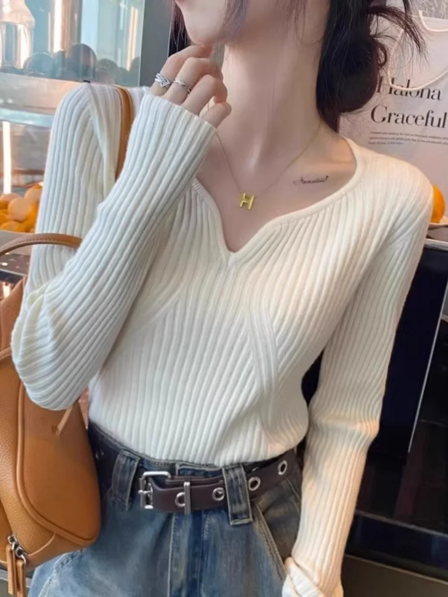 

Unique Korean lectual Sle Long Sve Knitted Sweater Women's Inner Wear with Goose Ne Design for Commuting in Autumn