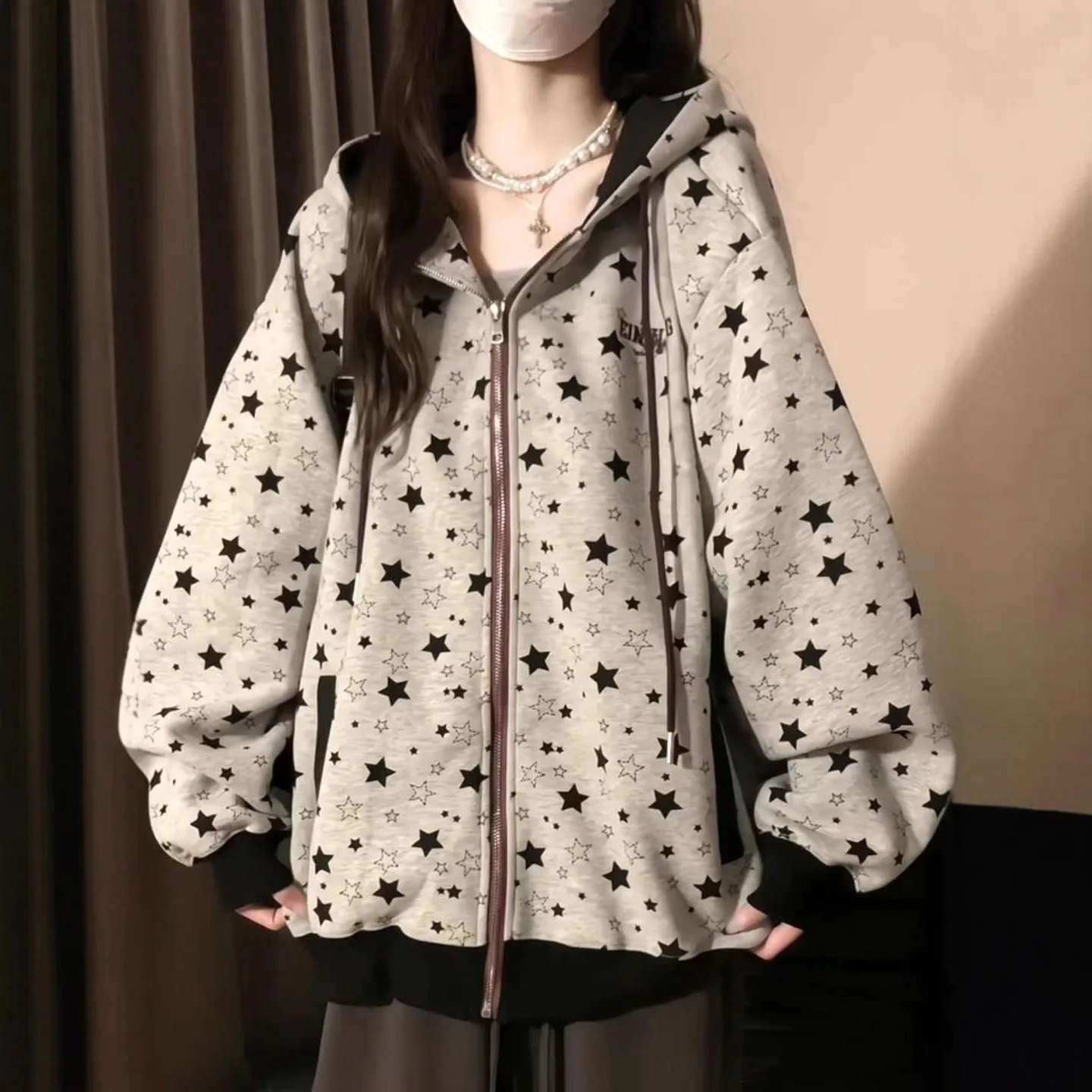 2026 New Autumn And Winter Women's Fashionable, Comfortable, Loose And Casual Temperament Commuting Versatile Simple Star Hoodie