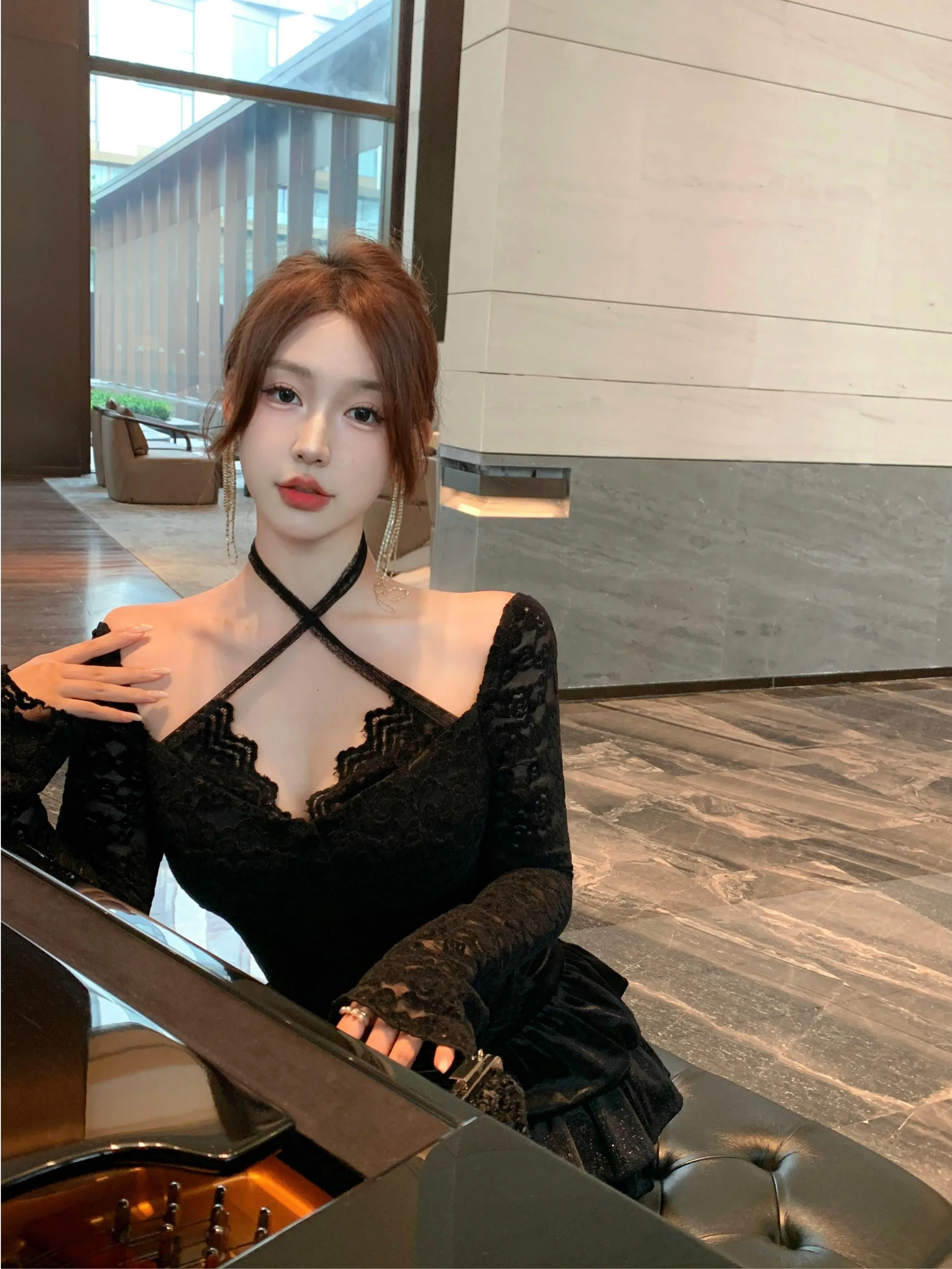 

Sexy Lace Neck Hanging Long Sleeve Women's T-shirt Slim Fit Inner Wear Top Pure Desire Meat Concealment Spring Autumn Cotton